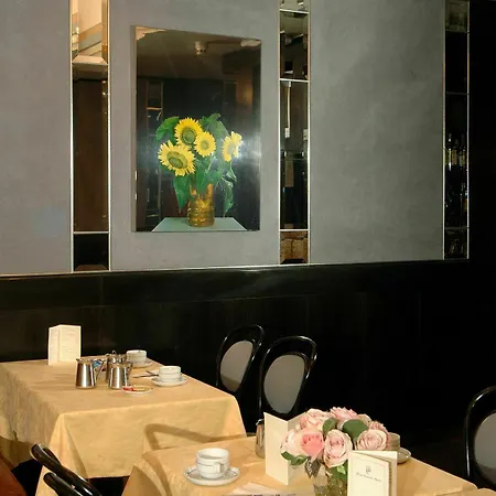 Byron Hotel 3*