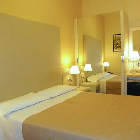 Byron Hotel 3*