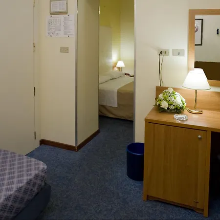 Hotel Byron 3*