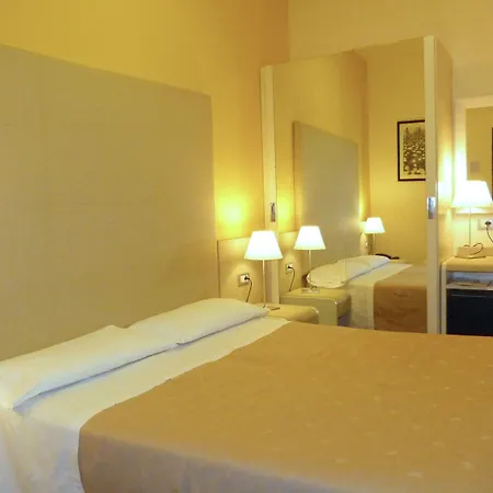 Byron Hotel 3*