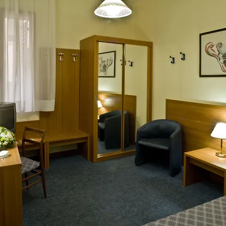 Hotel Byron 3*