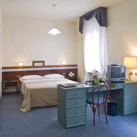 Hotel Byron Rawenna